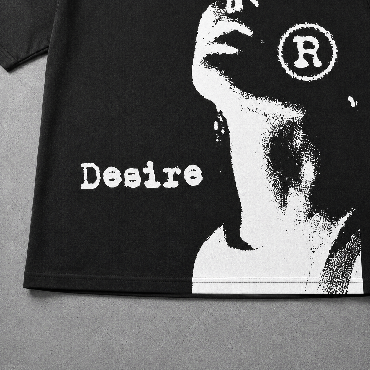 ONYXERA — Desire Face Graphic Tee