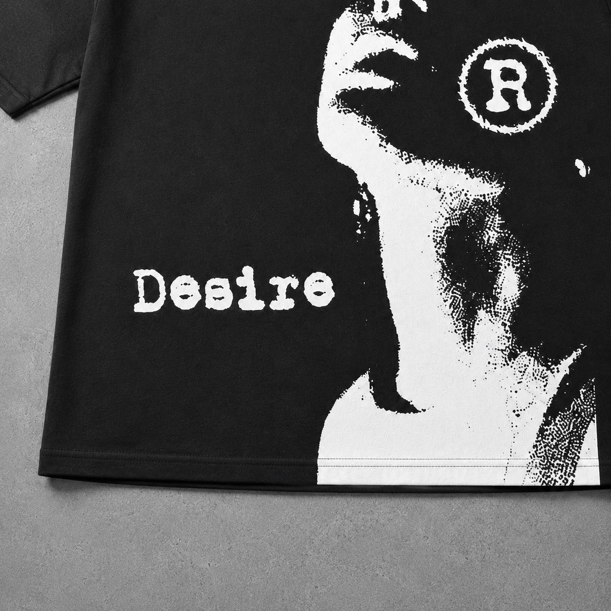 ONYXERA — Desire Face Graphic Tee